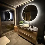 Lyngen Vista - Arctic Luxury *