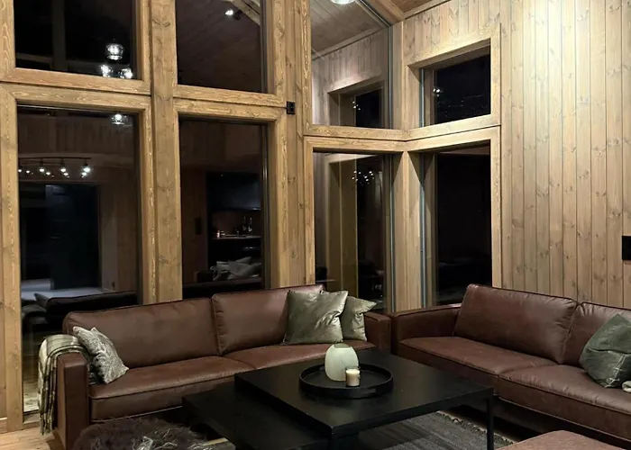 Lyngen Vista - Arctic Luxury Feriehus Hamnnes