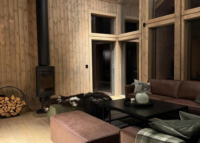 Lyngen Vista - Arctic Luxury