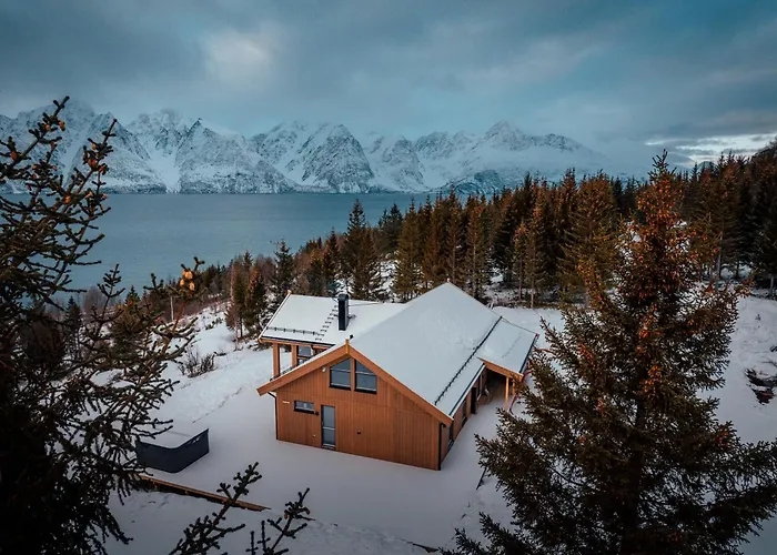 Lyngen Vista - Arctic Luxury