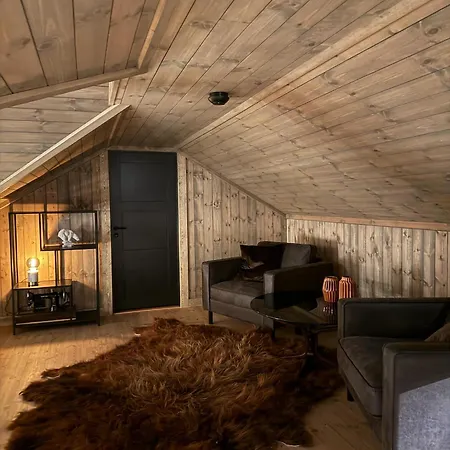 Lyngen Vista - Arctic Luxury *