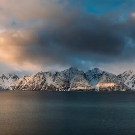Lyngen Vista - Arctic Luxury *